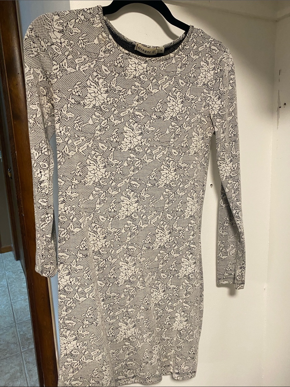 Ginger G Black and White Floral Long-Sleeve Dress